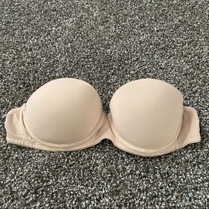 Strapless push-up bra